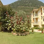 Apartahotel Nostos Golden 3*