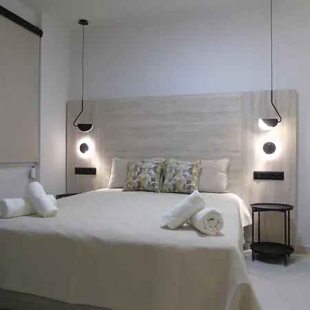 Nostos Golden Lägenhetshotell 3*