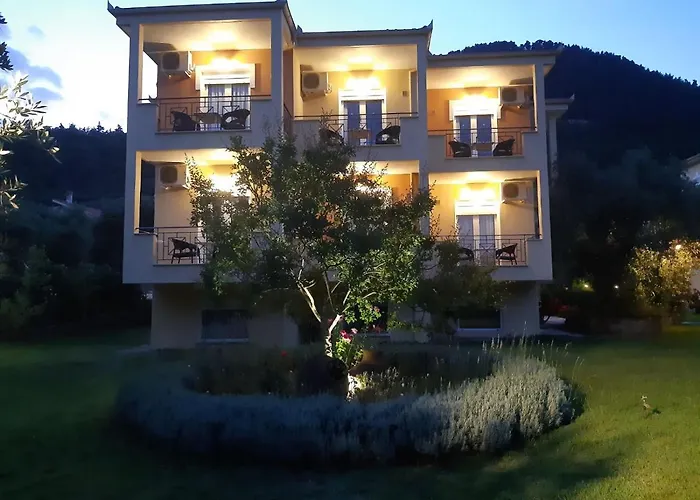 Nostos Golden Chrisi Ammoudia