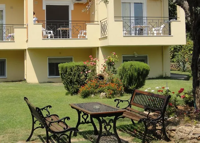 Nostos Golden Aparthotel